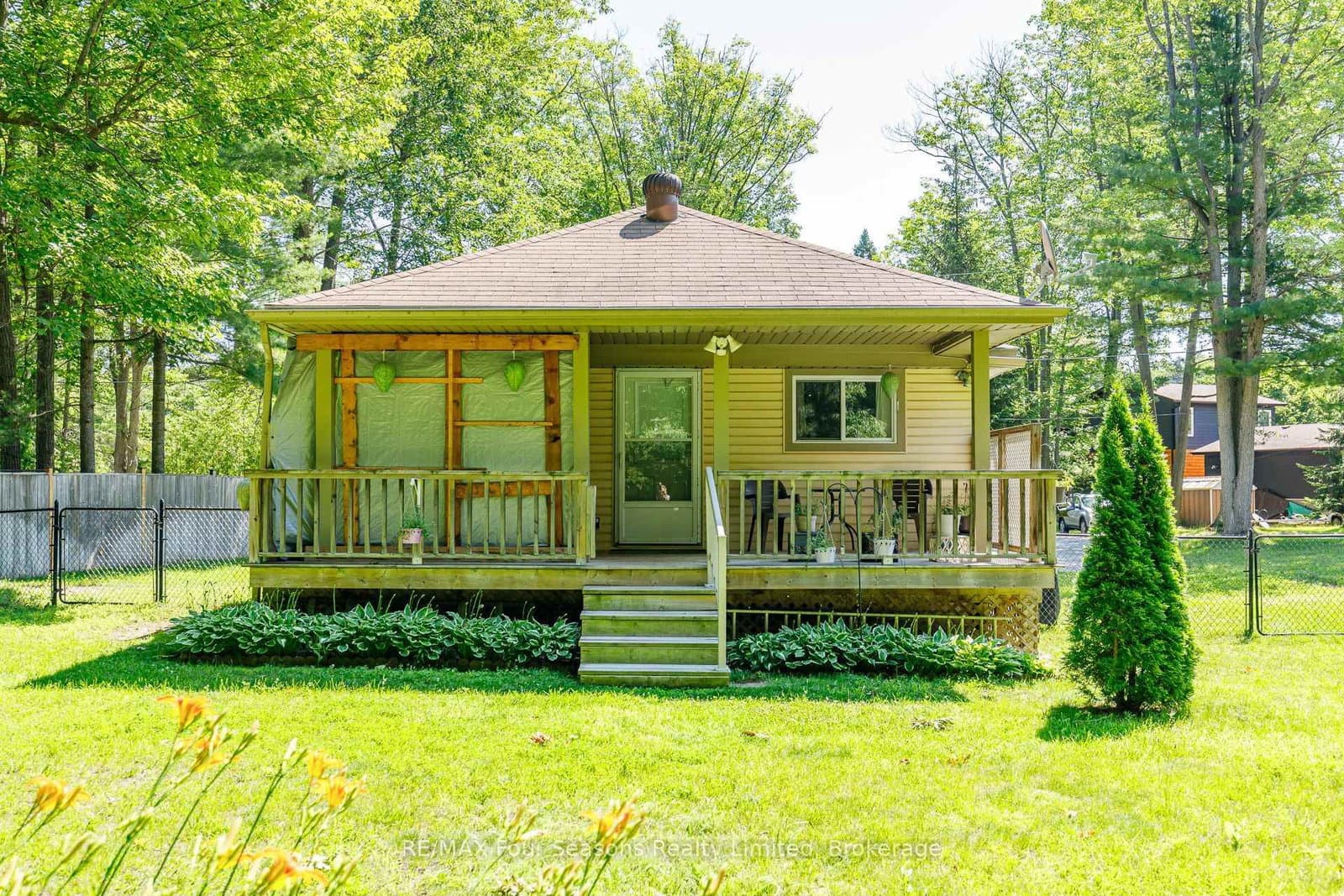 511 Oxbow Park Drive thumbnail 4
