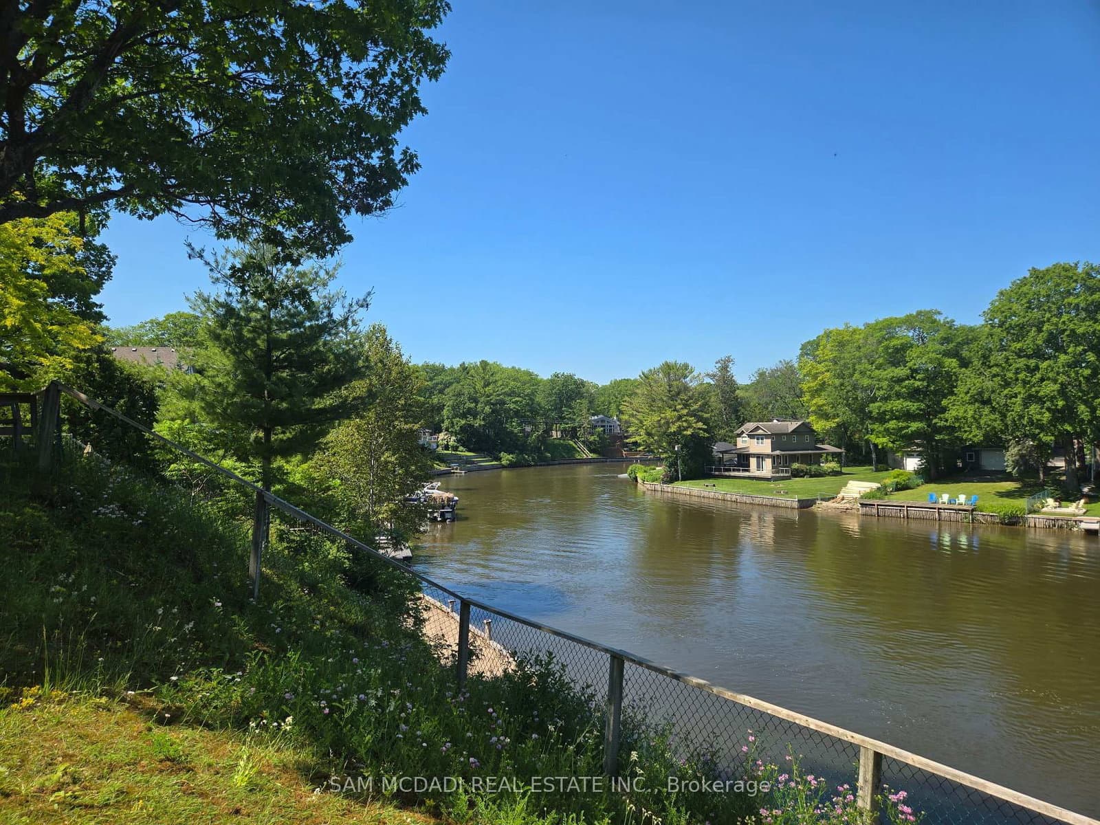490 Oxbow Park Drive thumbnail 10