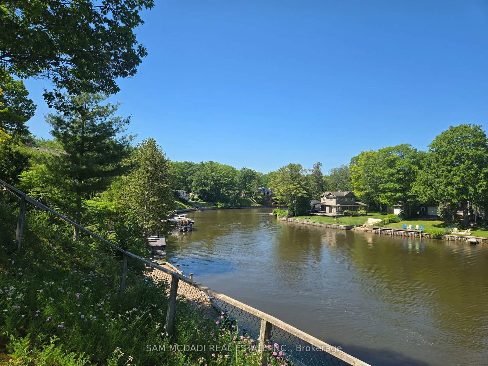 490 Oxbow Park Drive thumbnail 13