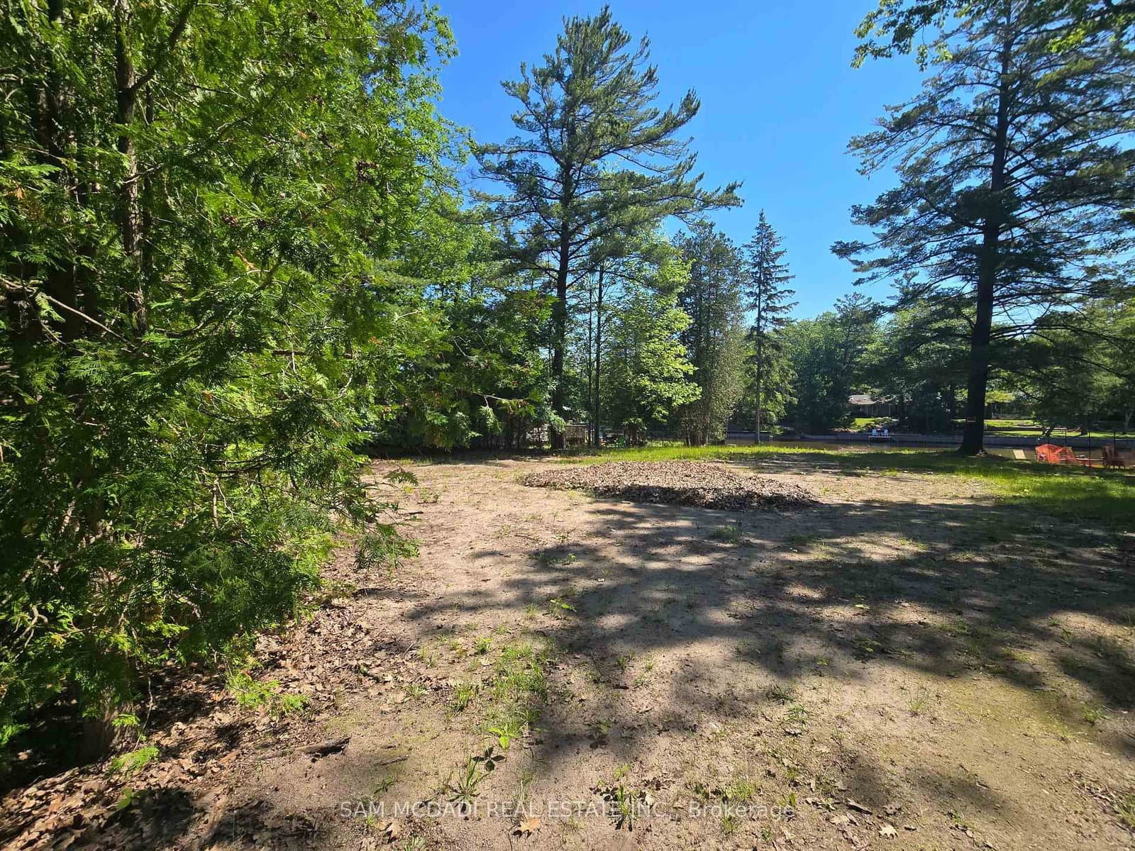 490 Oxbow Park Drive thumbnail 4