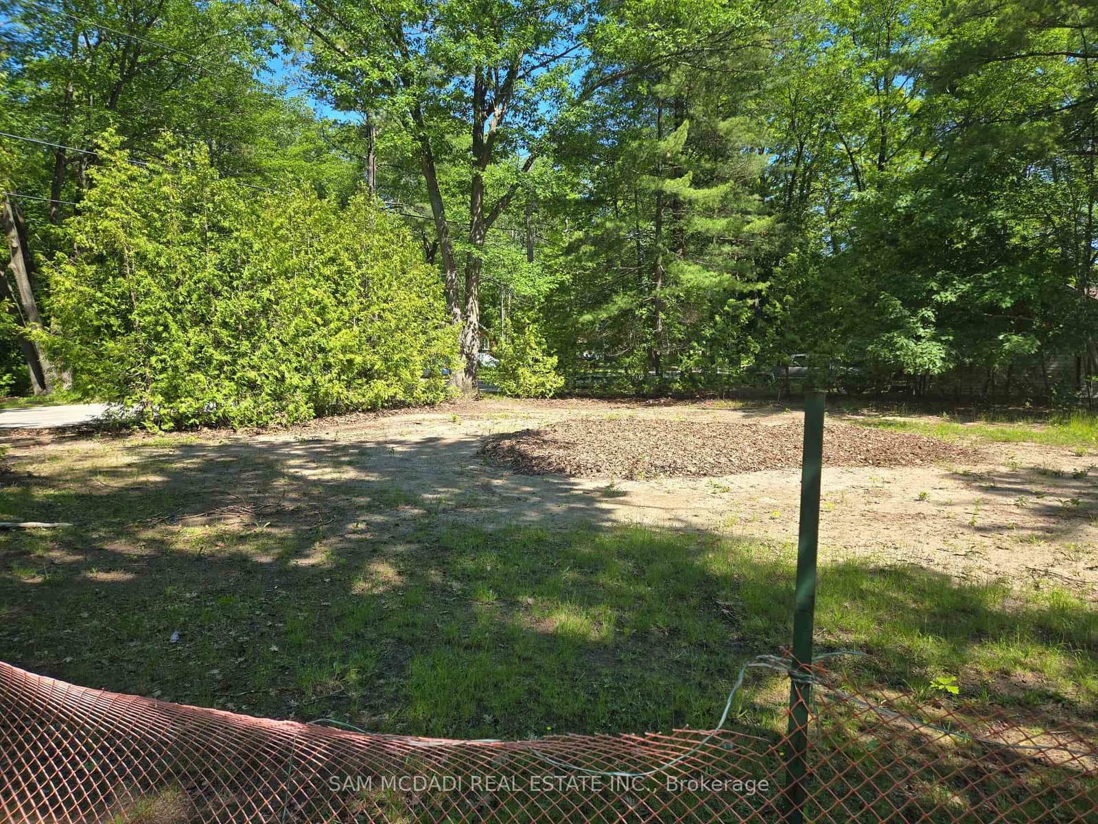 490 Oxbow Park Drive thumbnail 5