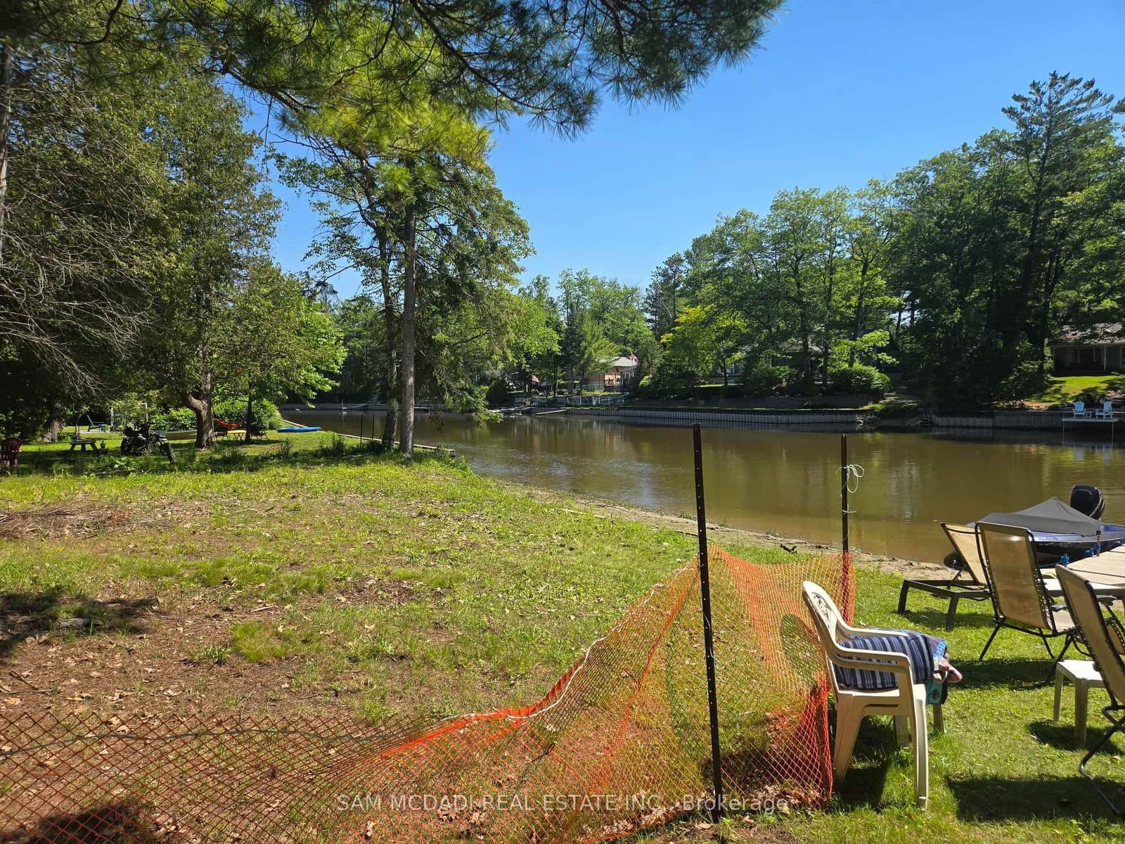 490 Oxbow Park Drive thumbnail 6