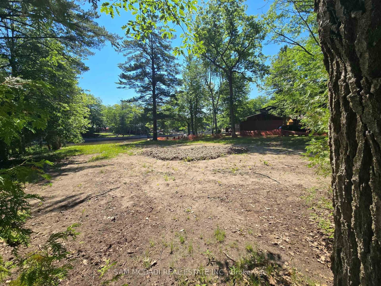 490 Oxbow Park Drive thumbnail 8