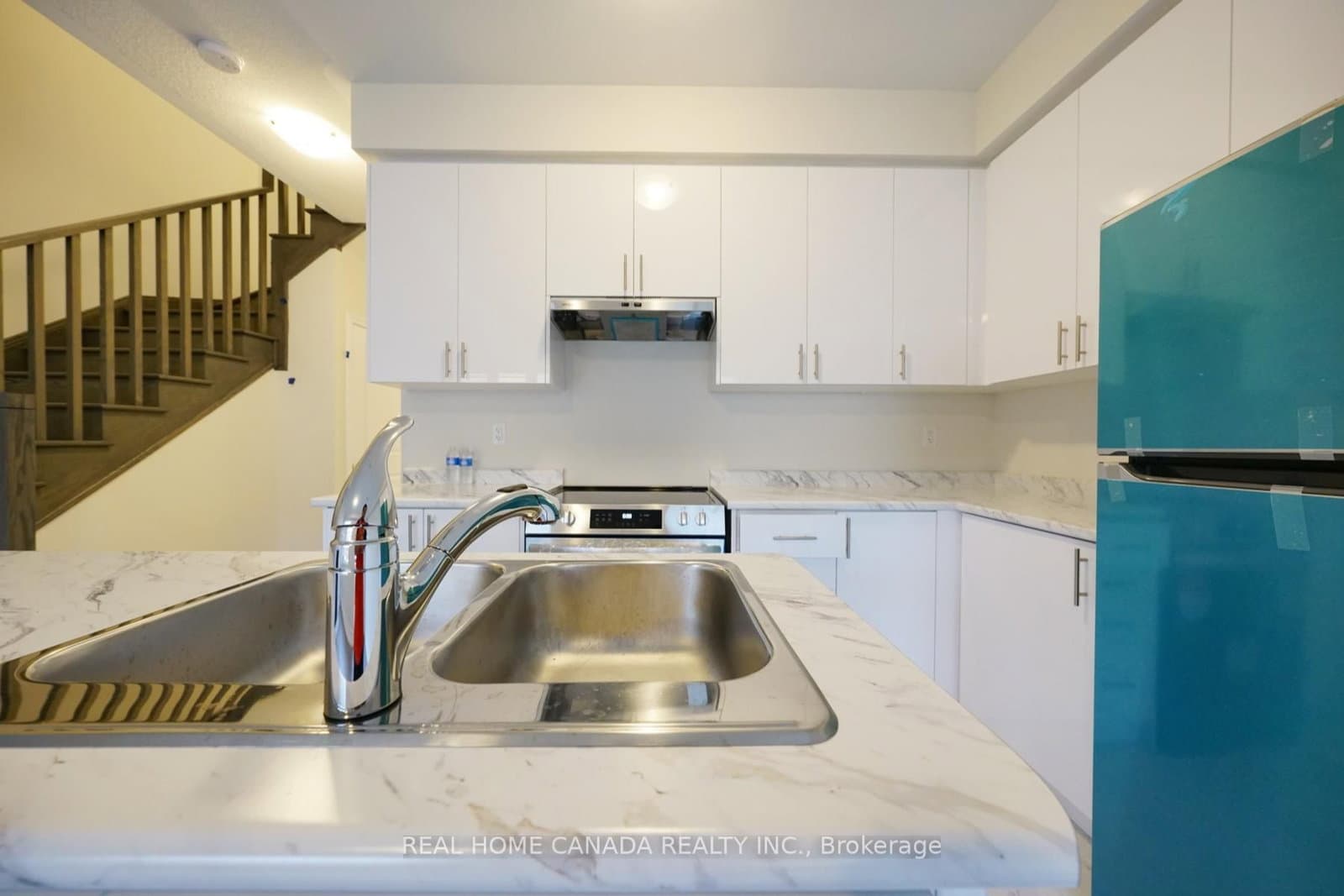 24 Durham Avenue thumbnail 10