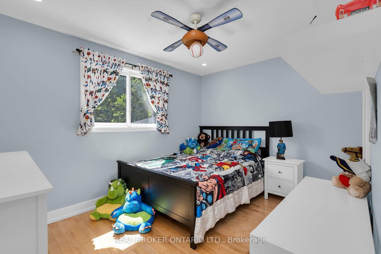 975 Sunnidale Road thumbnail 26