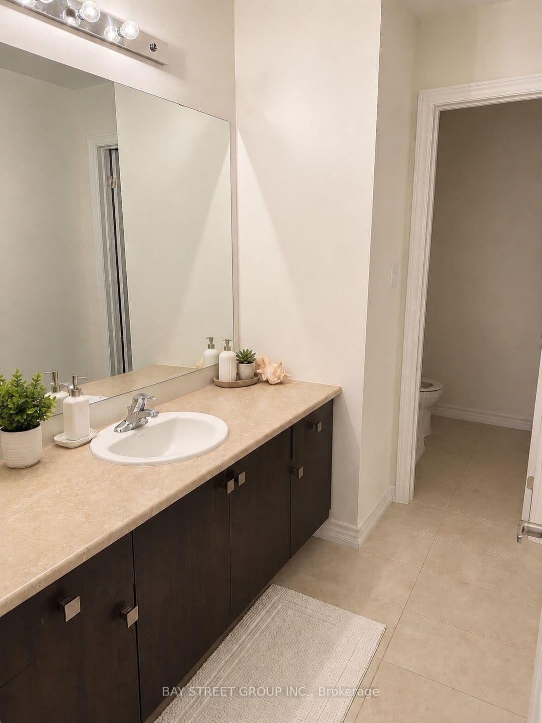 163 Terry Fox Drive Road, Unit Upper Floor thumbnail 10