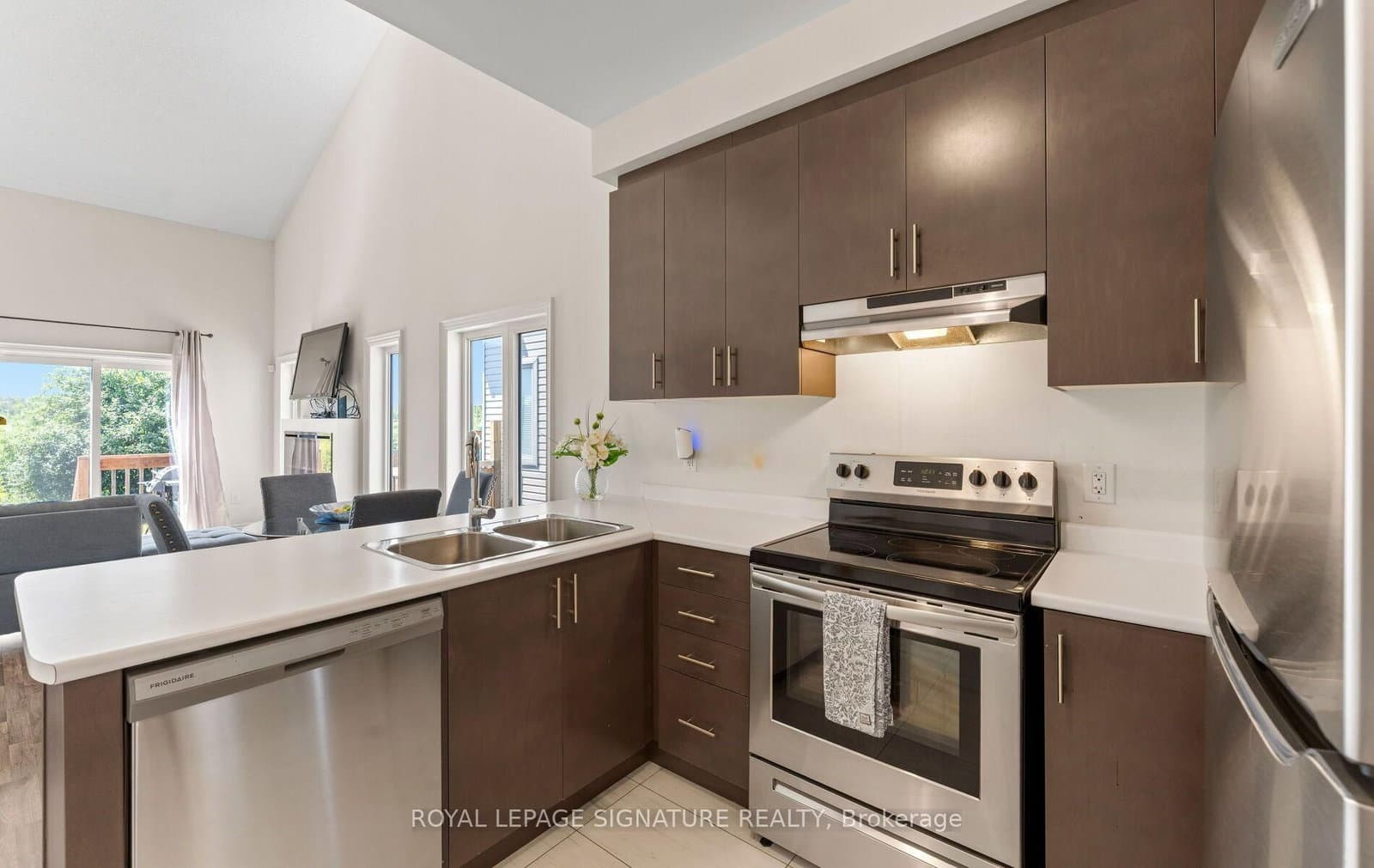 301 Atkinson Street thumbnail 19