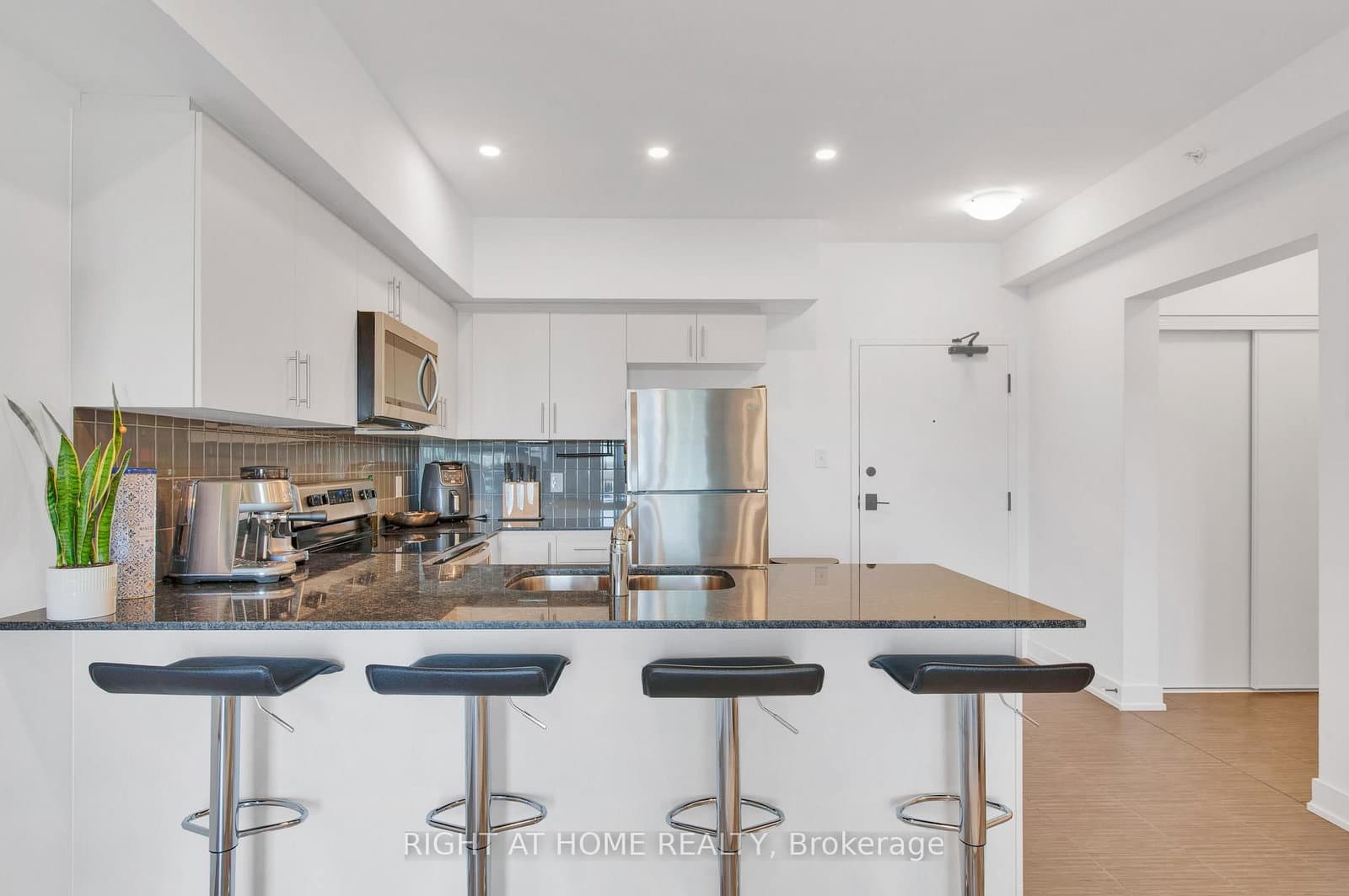 4 Spice Way, Unit 507 thumbnail 12