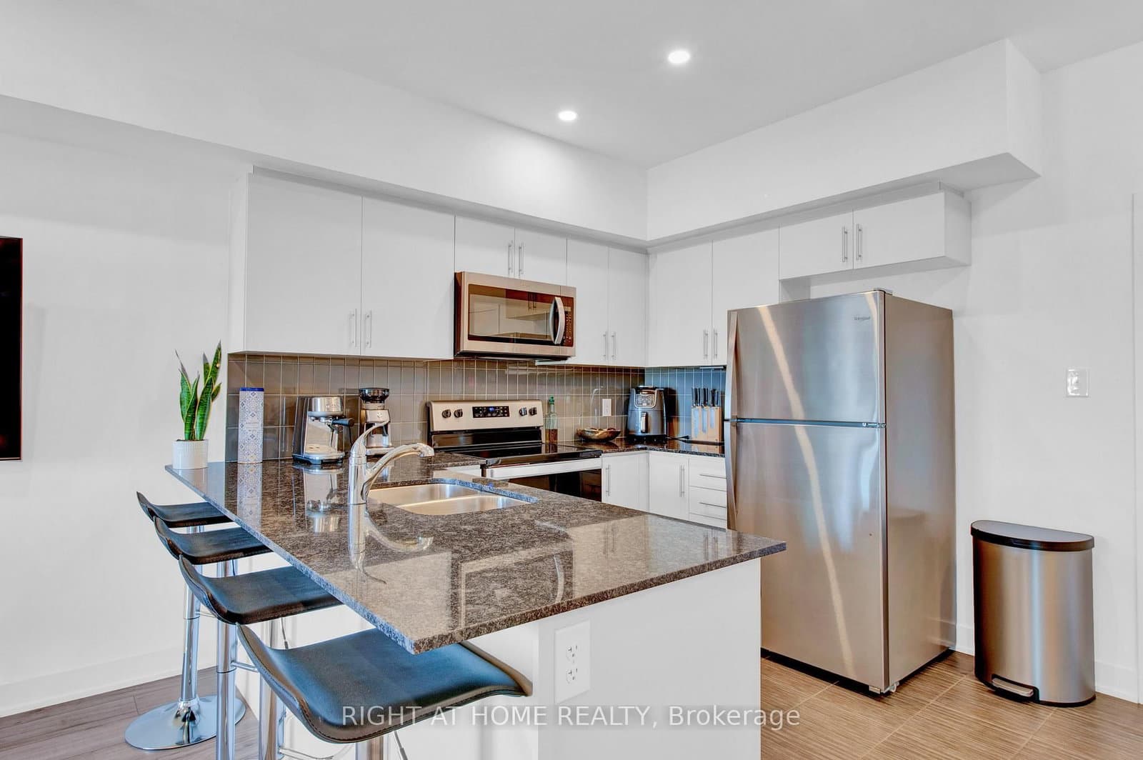 4 Spice Way, Unit 507 thumbnail 13