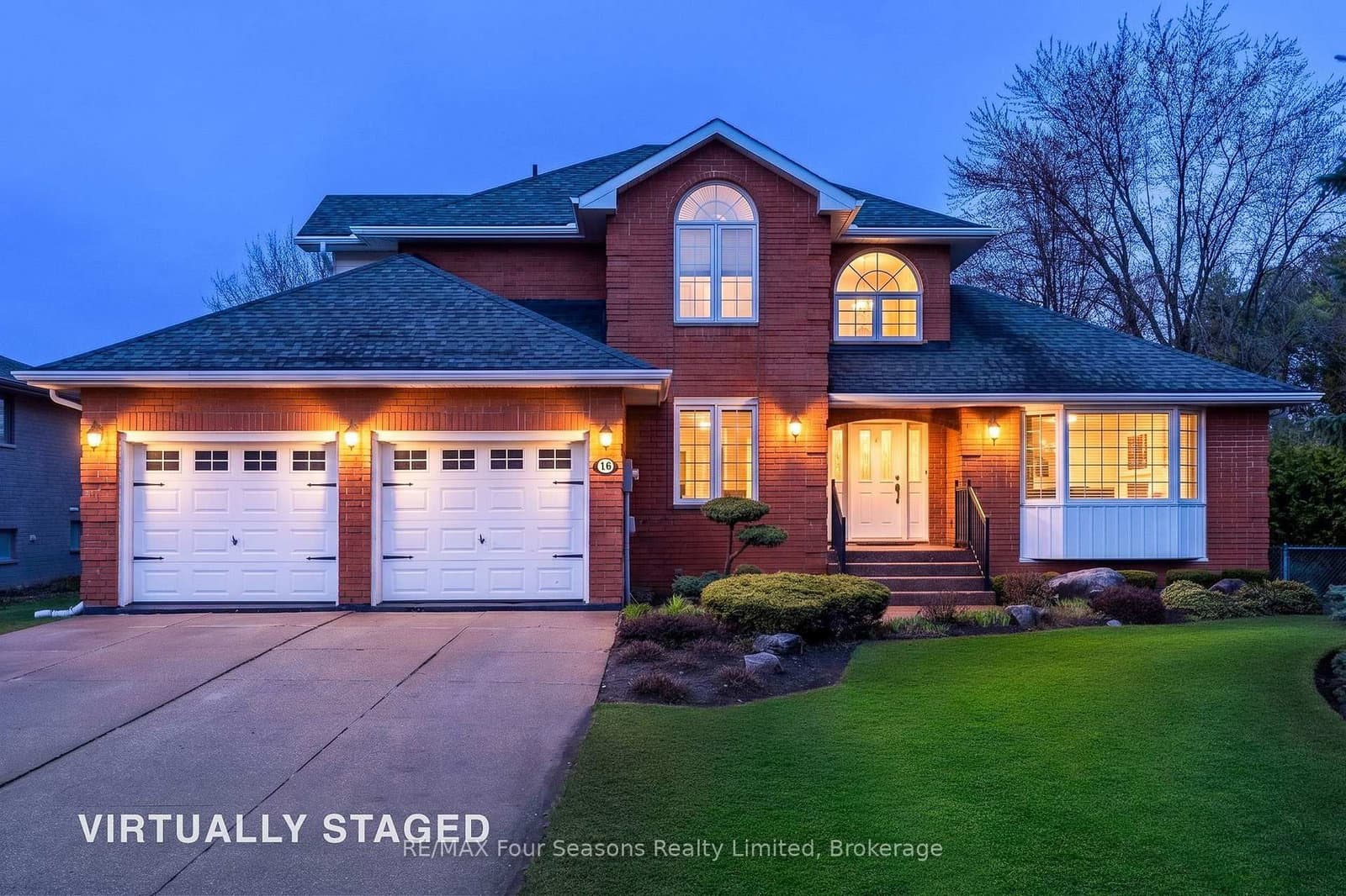 16 Carmichael Crescent - Image 1