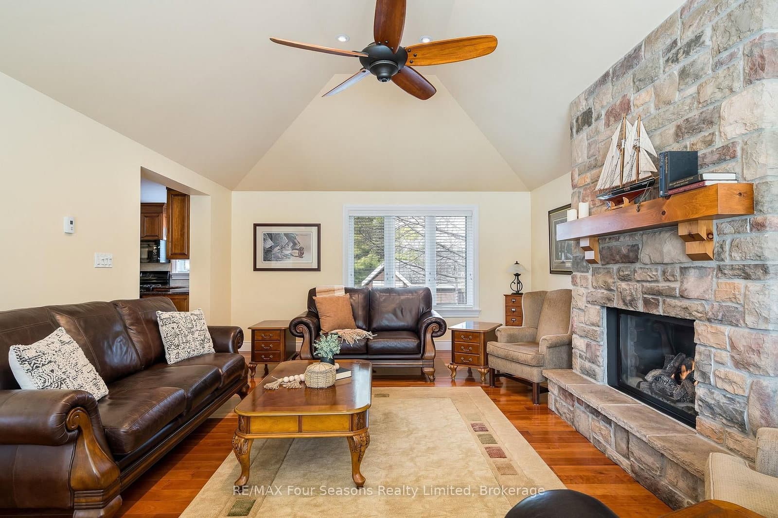 16 Carmichael Crescent thumbnail 17