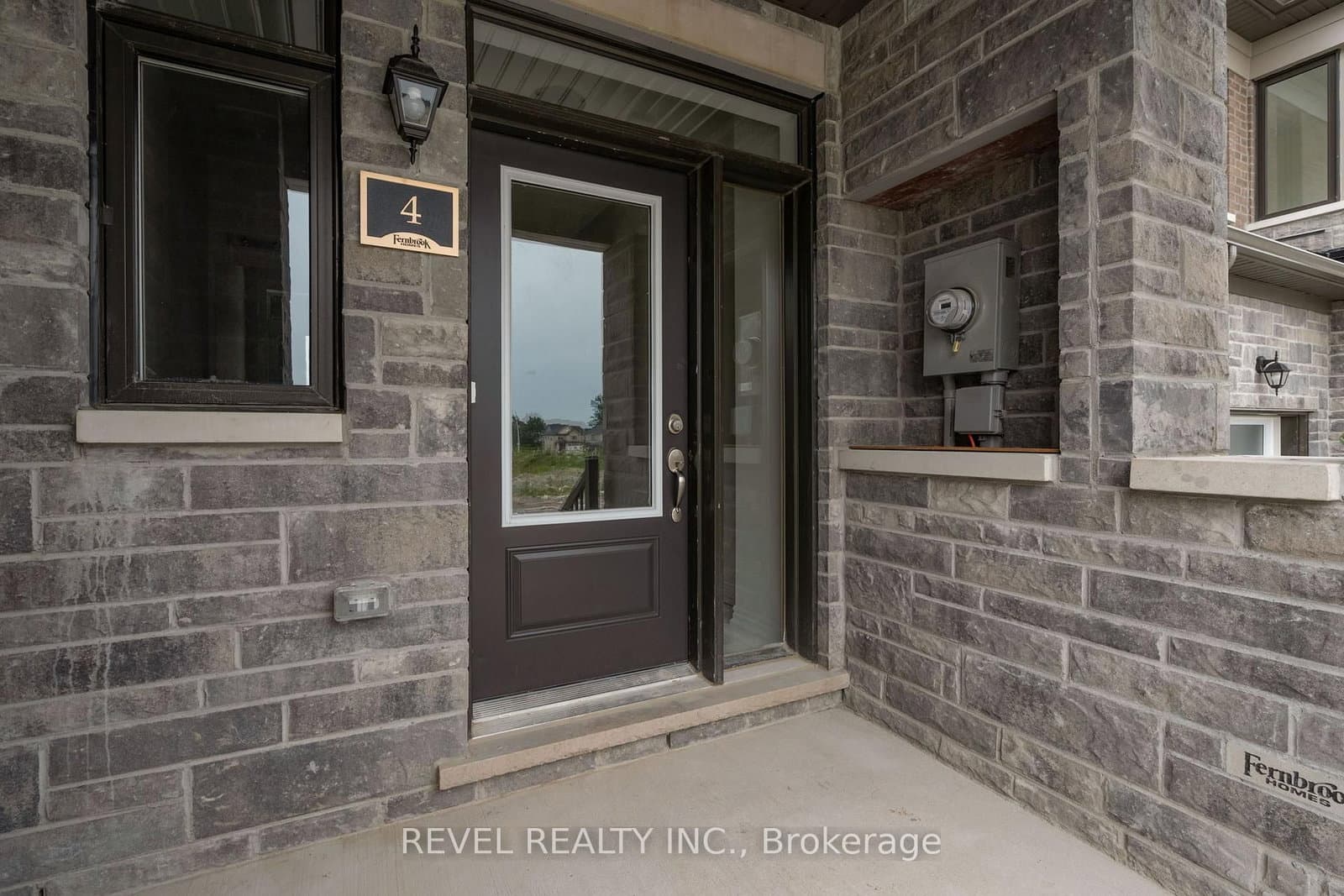 4 ROCHESTER Drive thumbnail 2