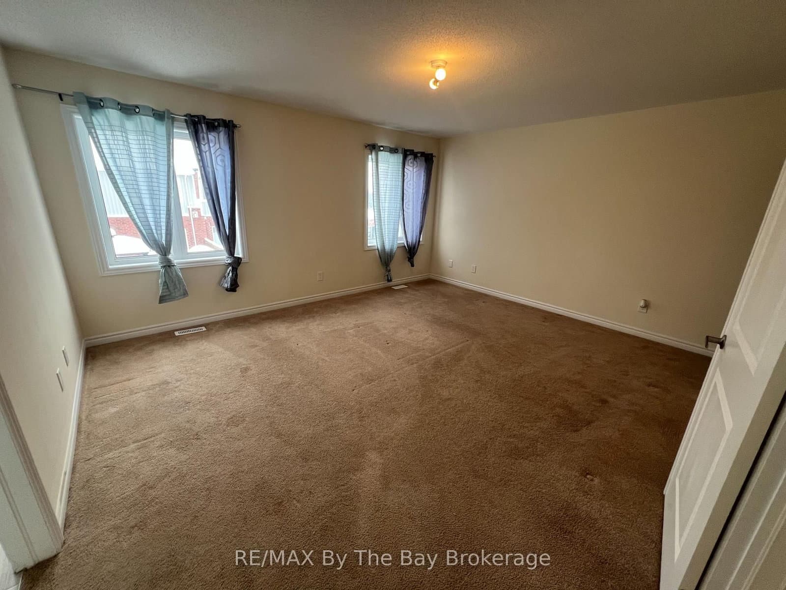 152 Allegra Drive thumbnail 11