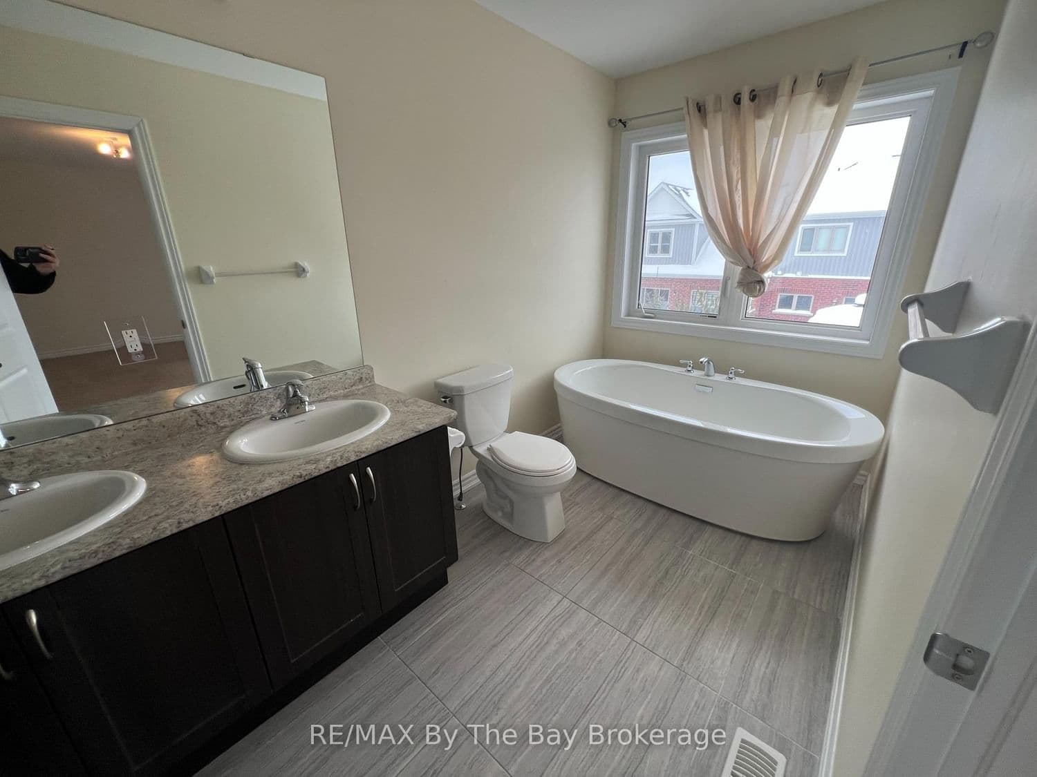 152 Allegra Drive thumbnail 13