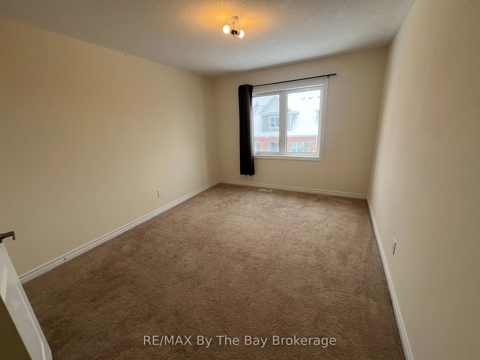 152 Allegra Drive thumbnail 18