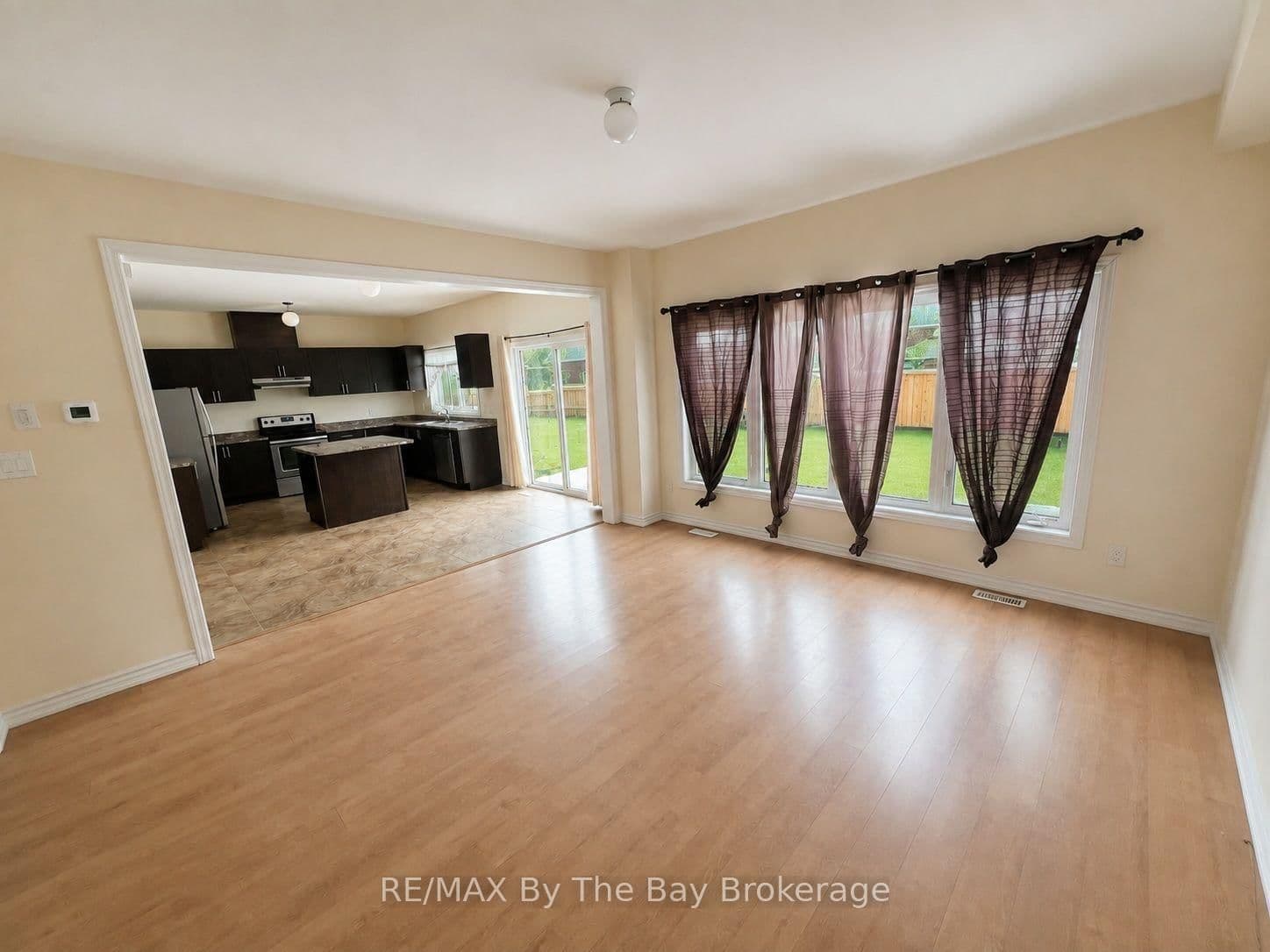 152 Allegra Drive thumbnail 2