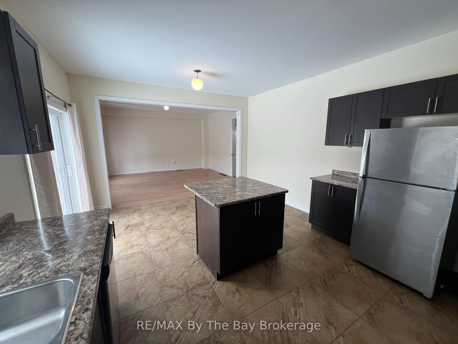 152 Allegra Drive thumbnail 5