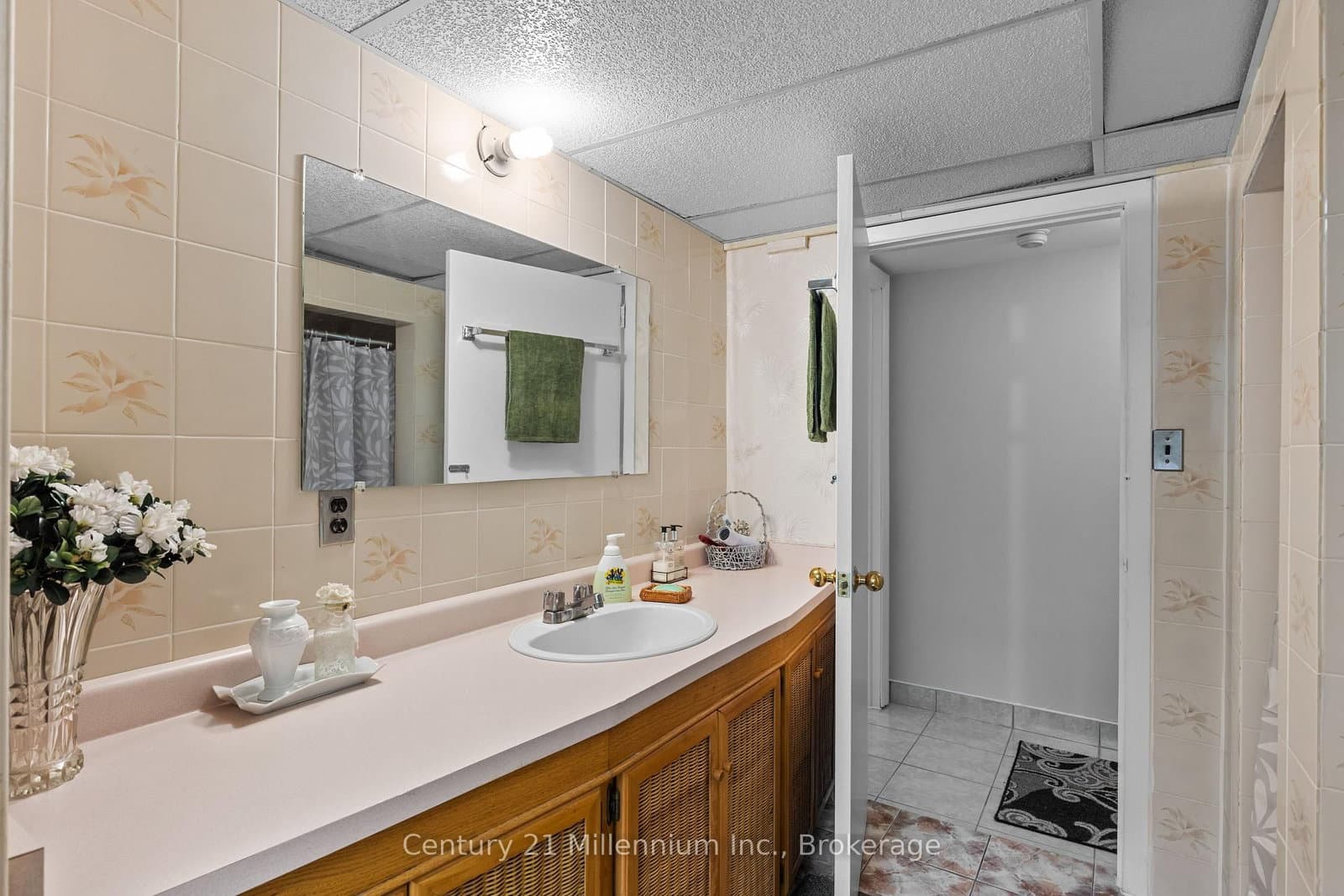 49 32nd Street N thumbnail 25
