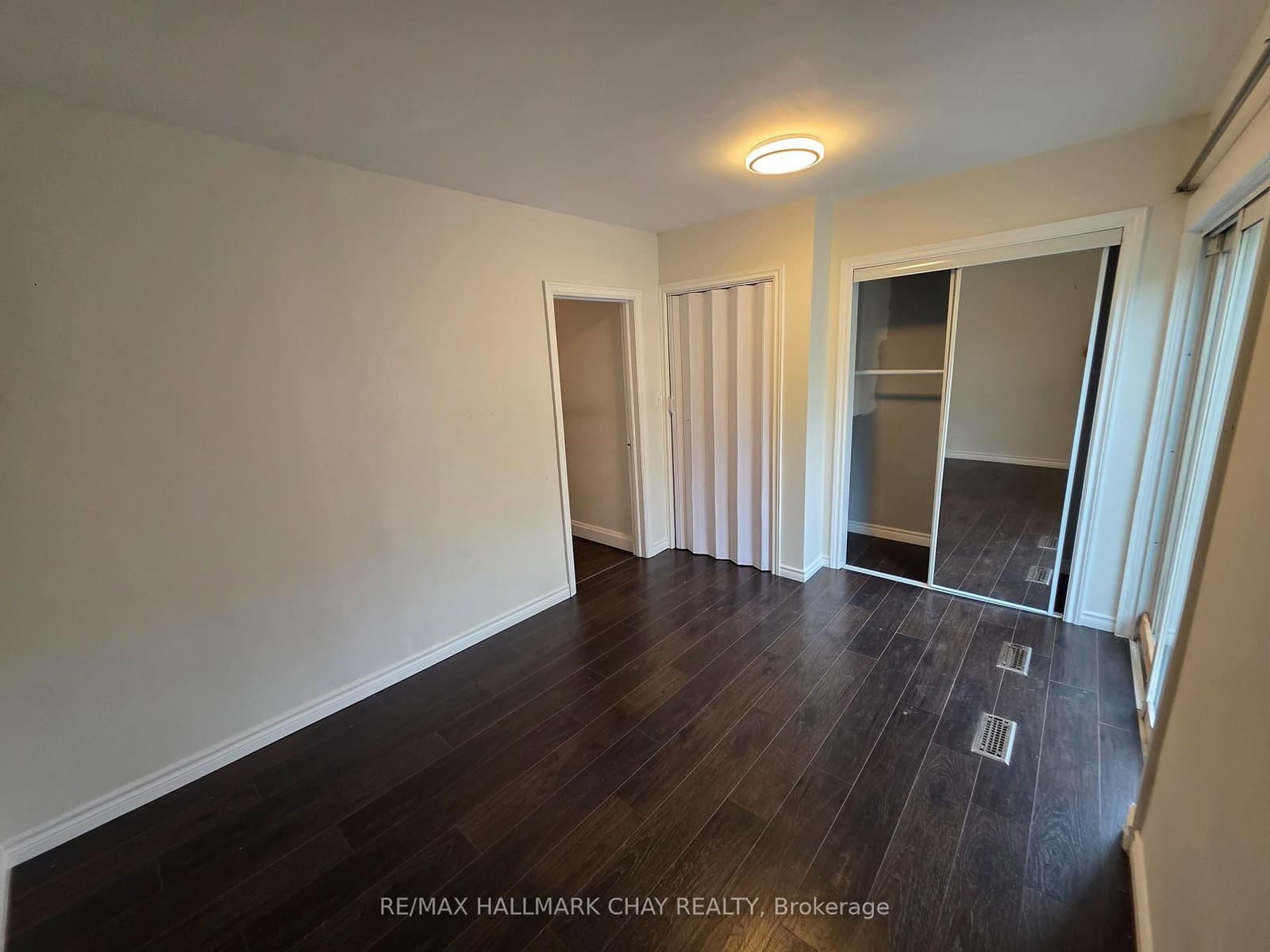 28 Matchedash Street N, Unit 3 thumbnail 12