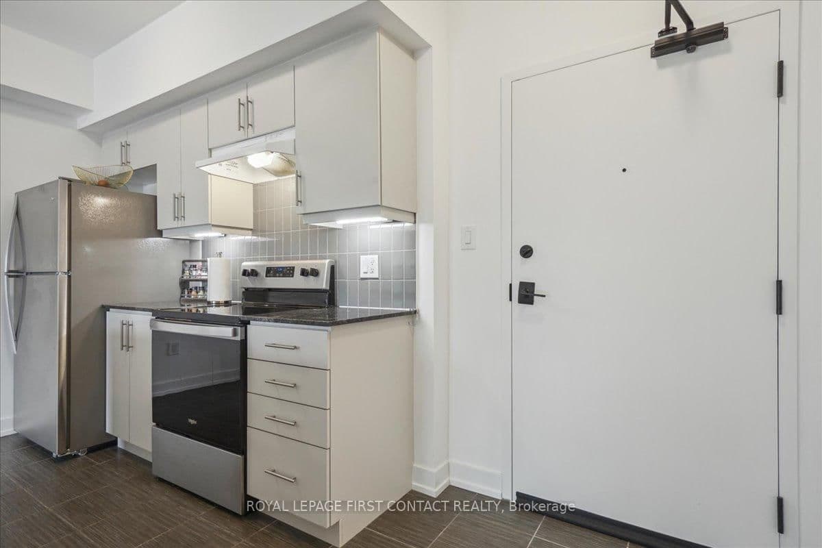 4 Spice Way, Unit 213 thumbnail 16