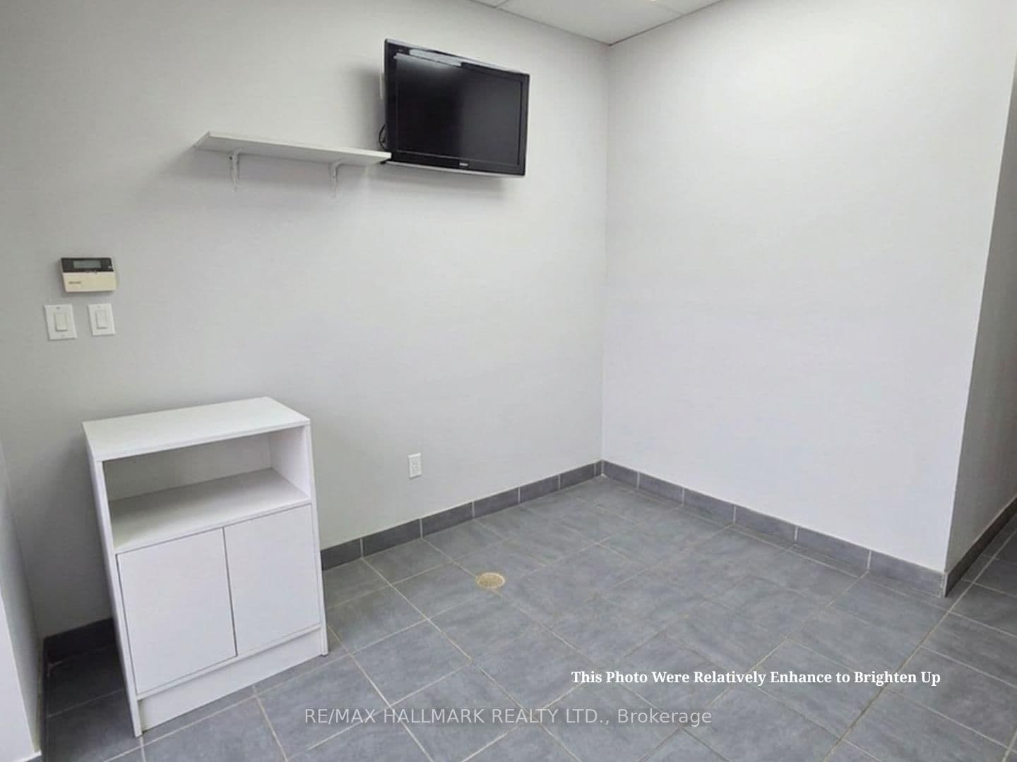 7380 26 Highway, Unit 4 thumbnail 7