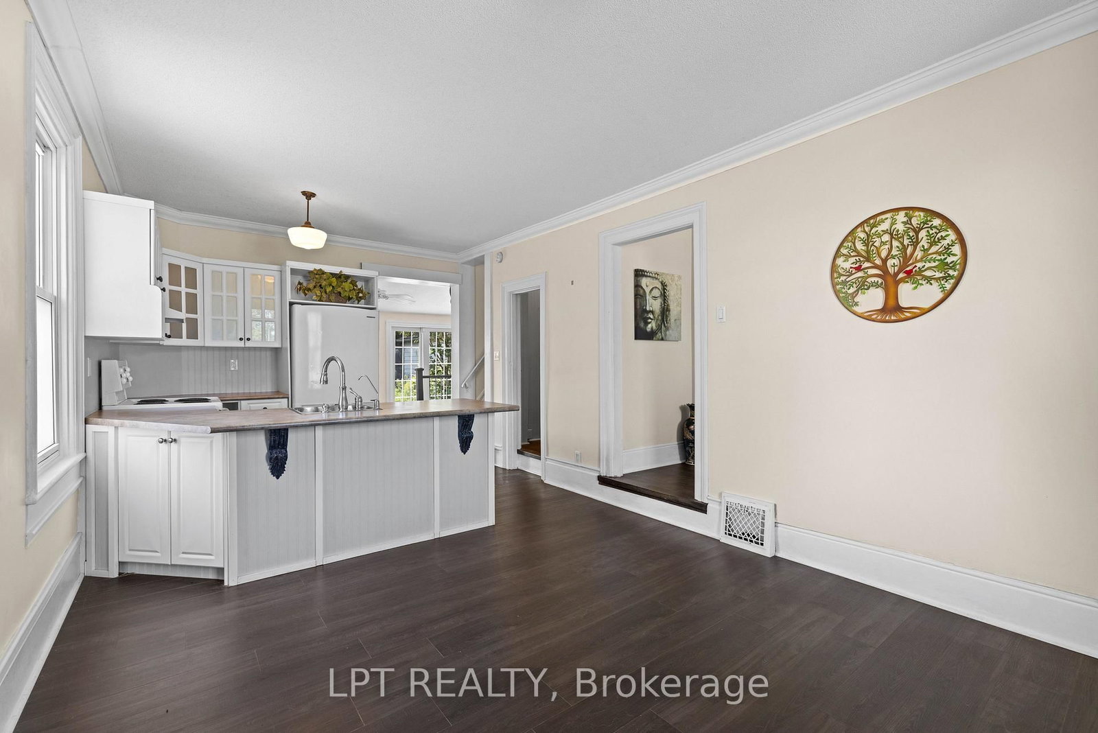 52 Parkside Drive E thumbnail 12