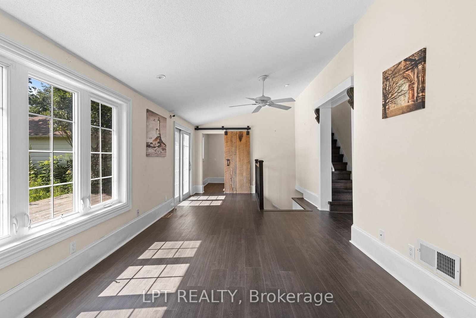 52 Parkside Drive E thumbnail 20