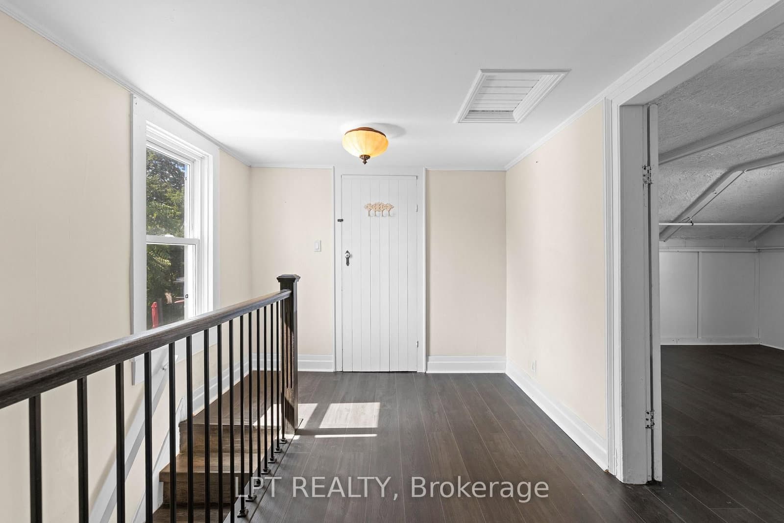 52 Parkside Drive E thumbnail 25