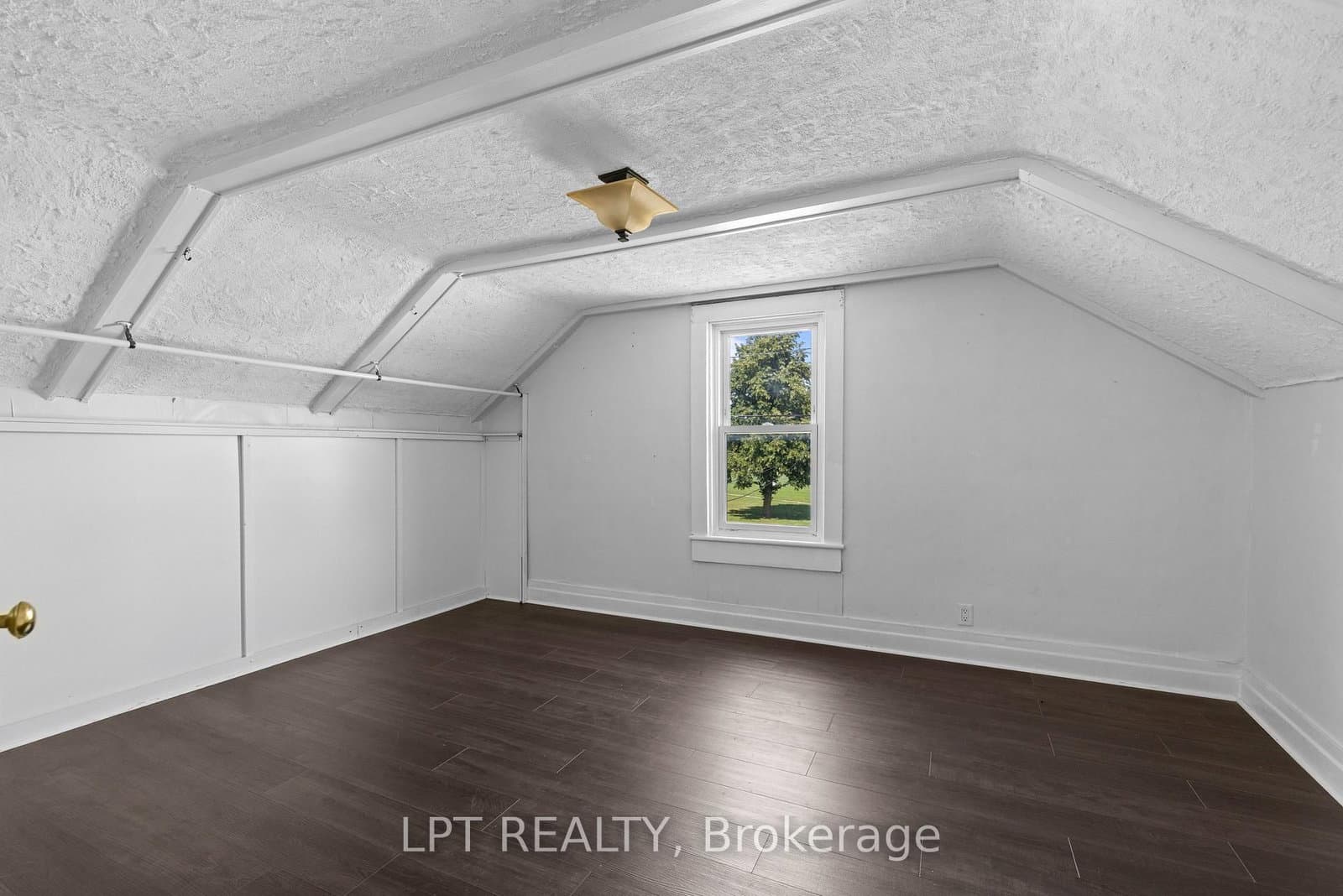 52 Parkside Drive E thumbnail 27