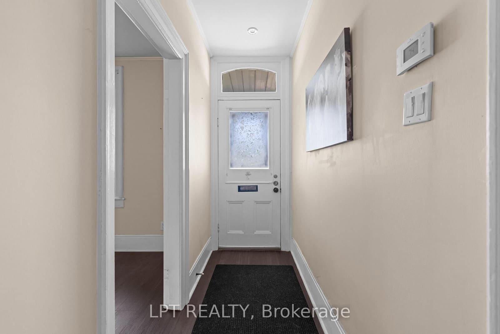 52 Parkside Drive E thumbnail 4