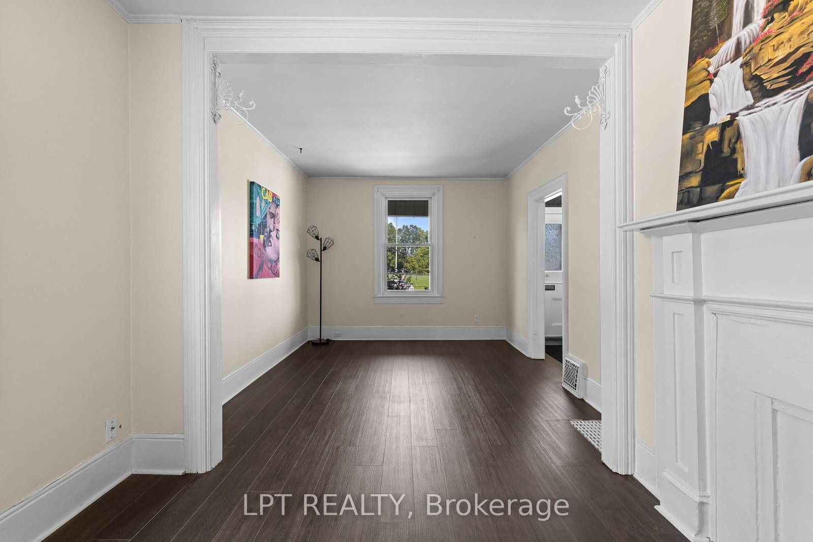 52 Parkside Drive E thumbnail 7