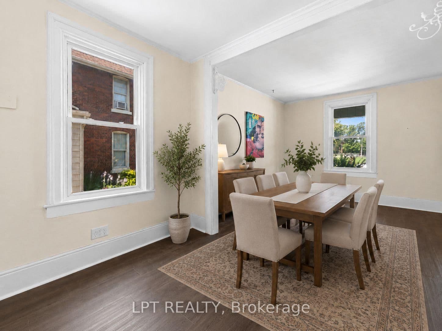 52 Parkside Drive E thumbnail 8