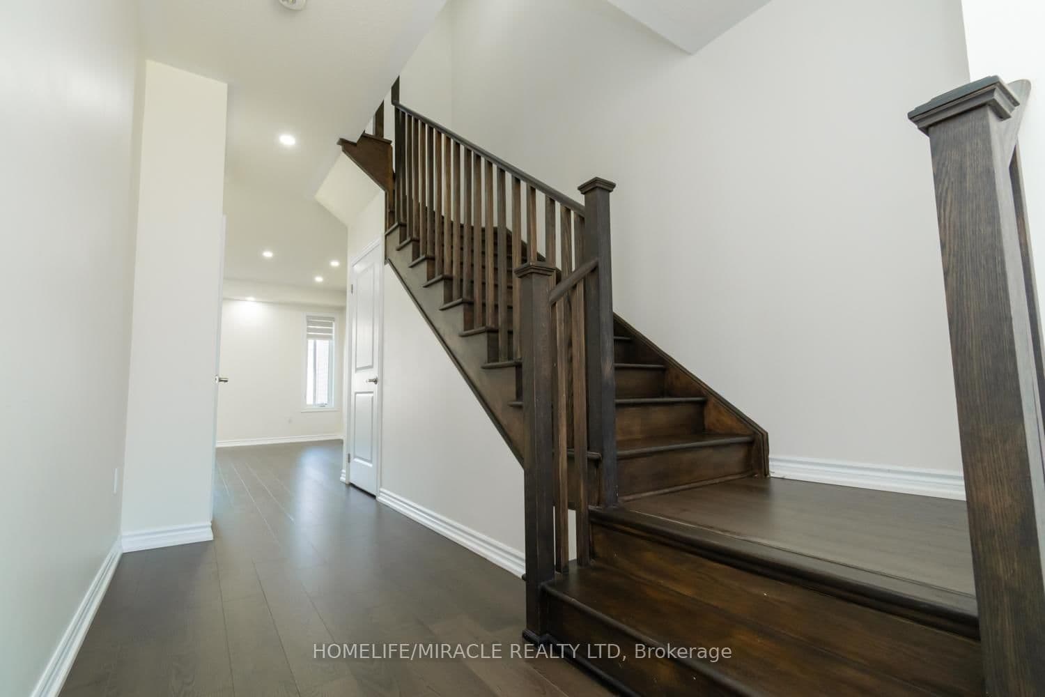 34 Valleybrook Road thumbnail 18