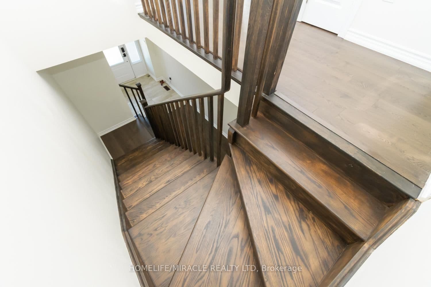 34 Valleybrook Road thumbnail 19