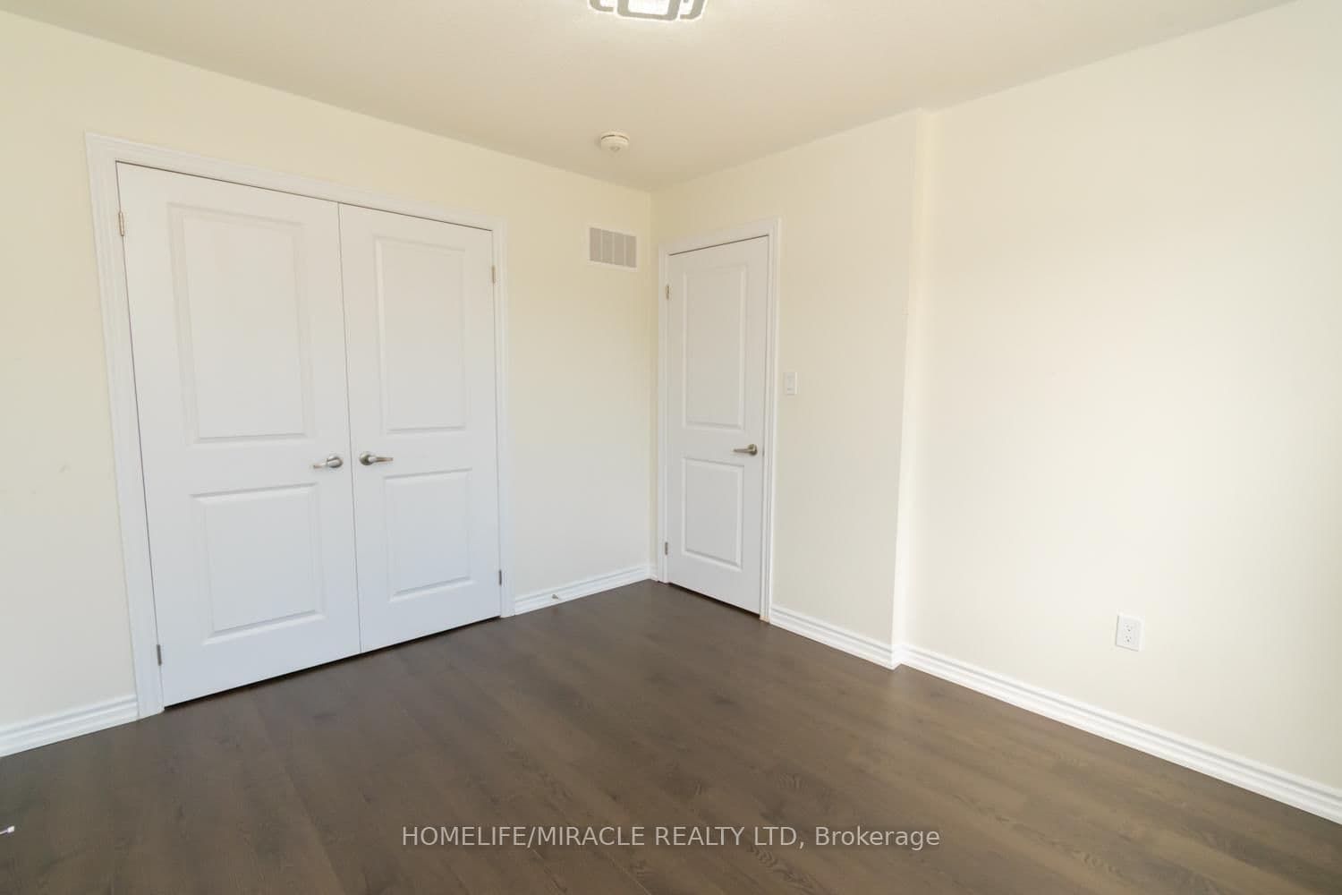 34 Valleybrook Road thumbnail 31