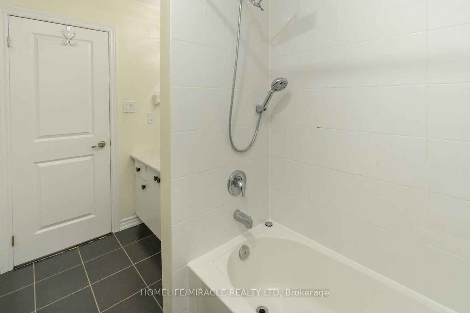34 Valleybrook Road thumbnail 35