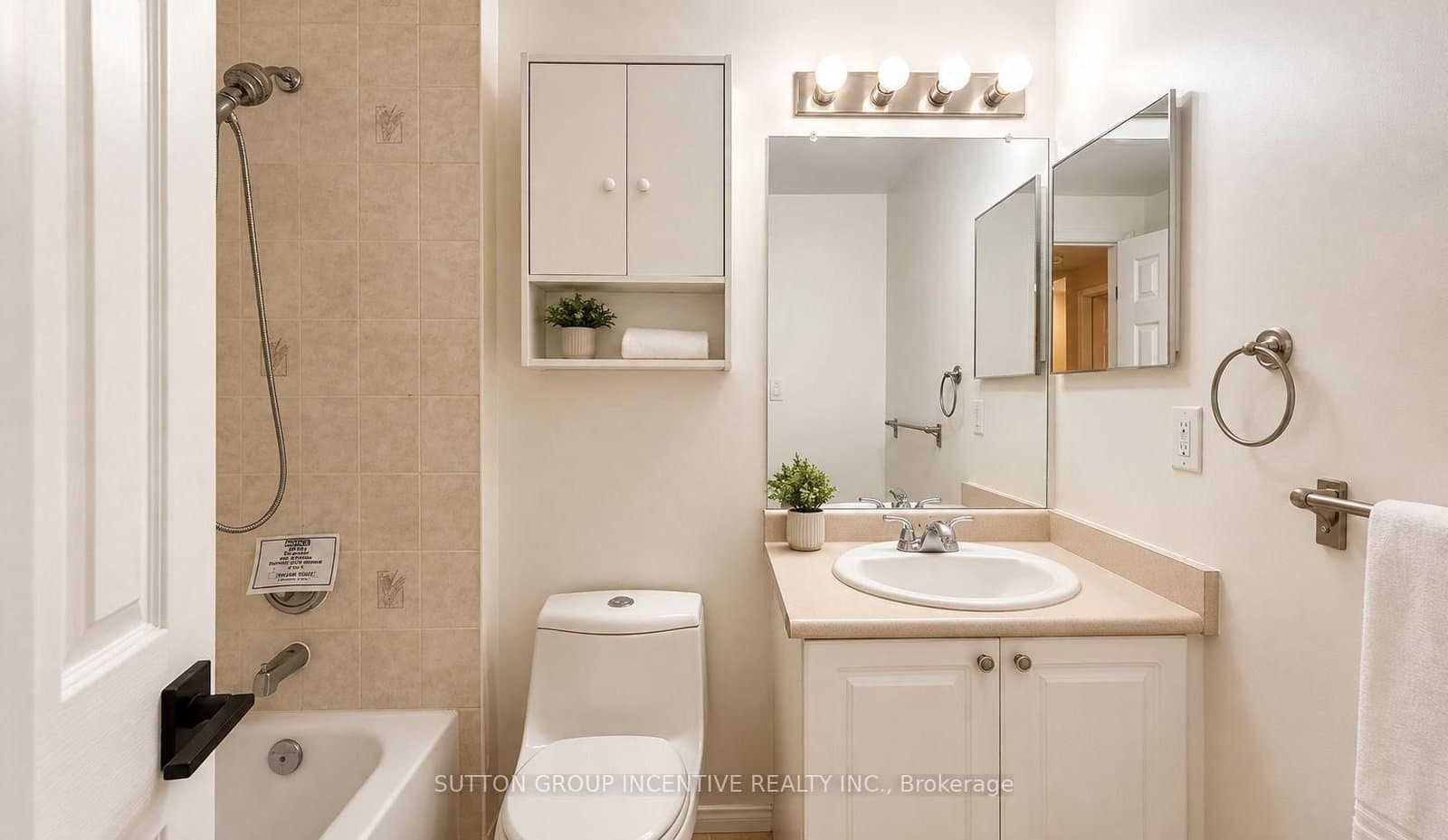 25 Lions Gate Boulevard thumbnail 11