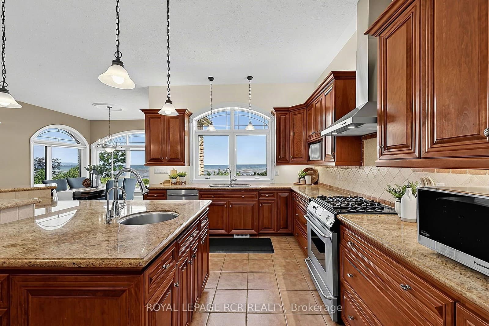 1068 Shore Lane thumbnail 17
