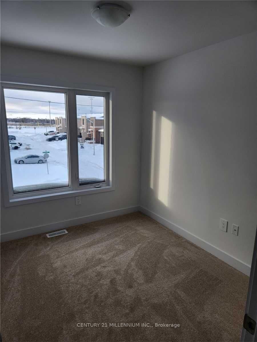 26 Westwood Avenue thumbnail 15