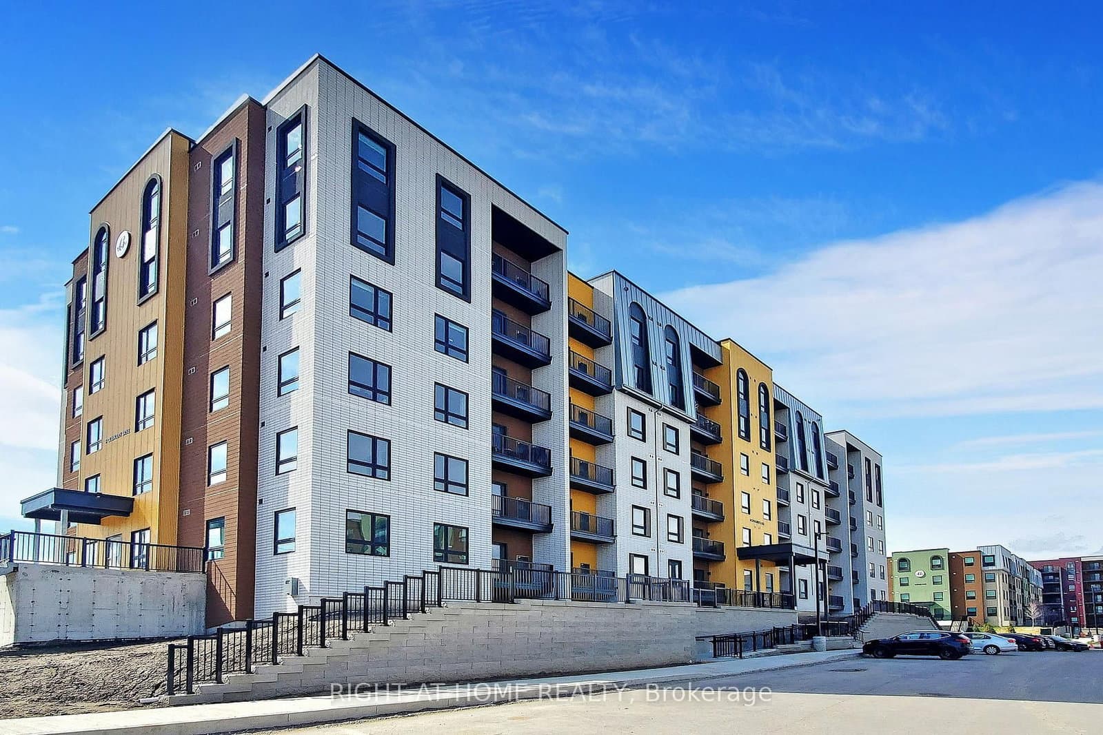 8 Culinary Lane, Unit 204 thumbnail 2
