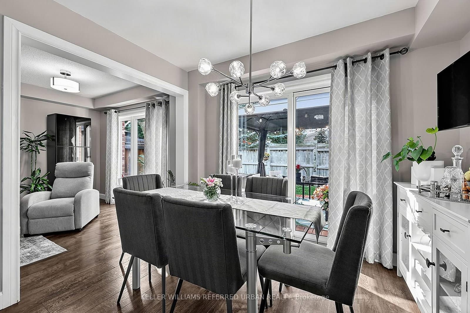430 Mapleview Drive E, Unit 23 - Image 1