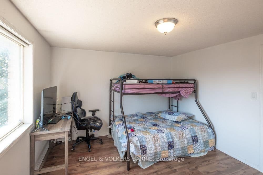 92 Lee Crescent thumbnail 4