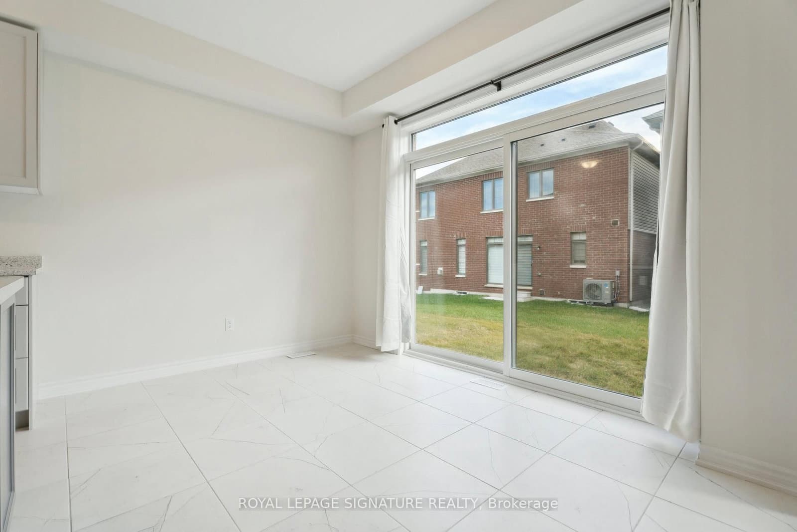 28 Tamworth Terrace thumbnail 17