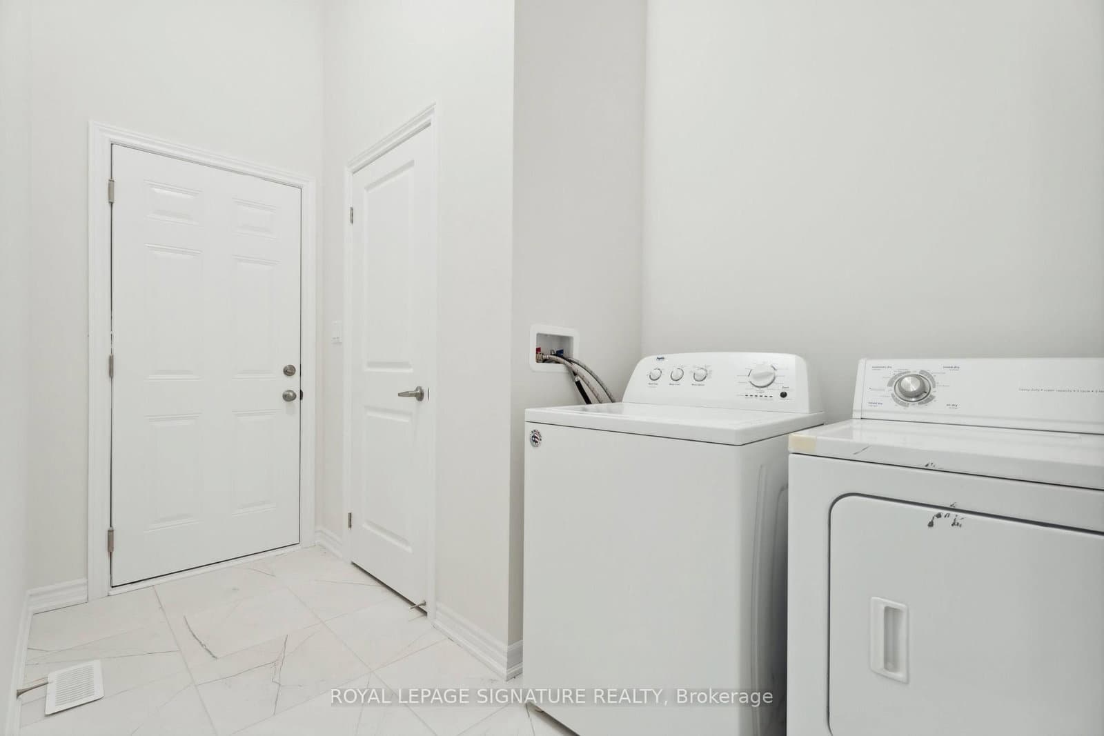 28 Tamworth Terrace thumbnail 22