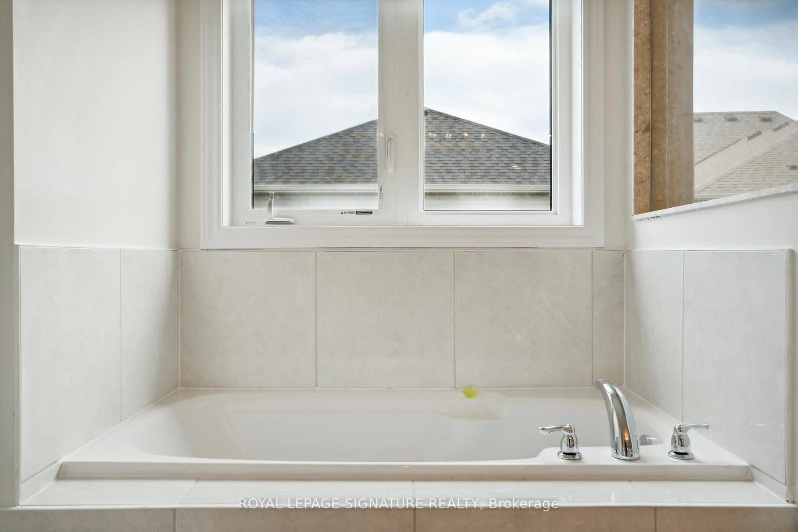 28 Tamworth Terrace thumbnail 35