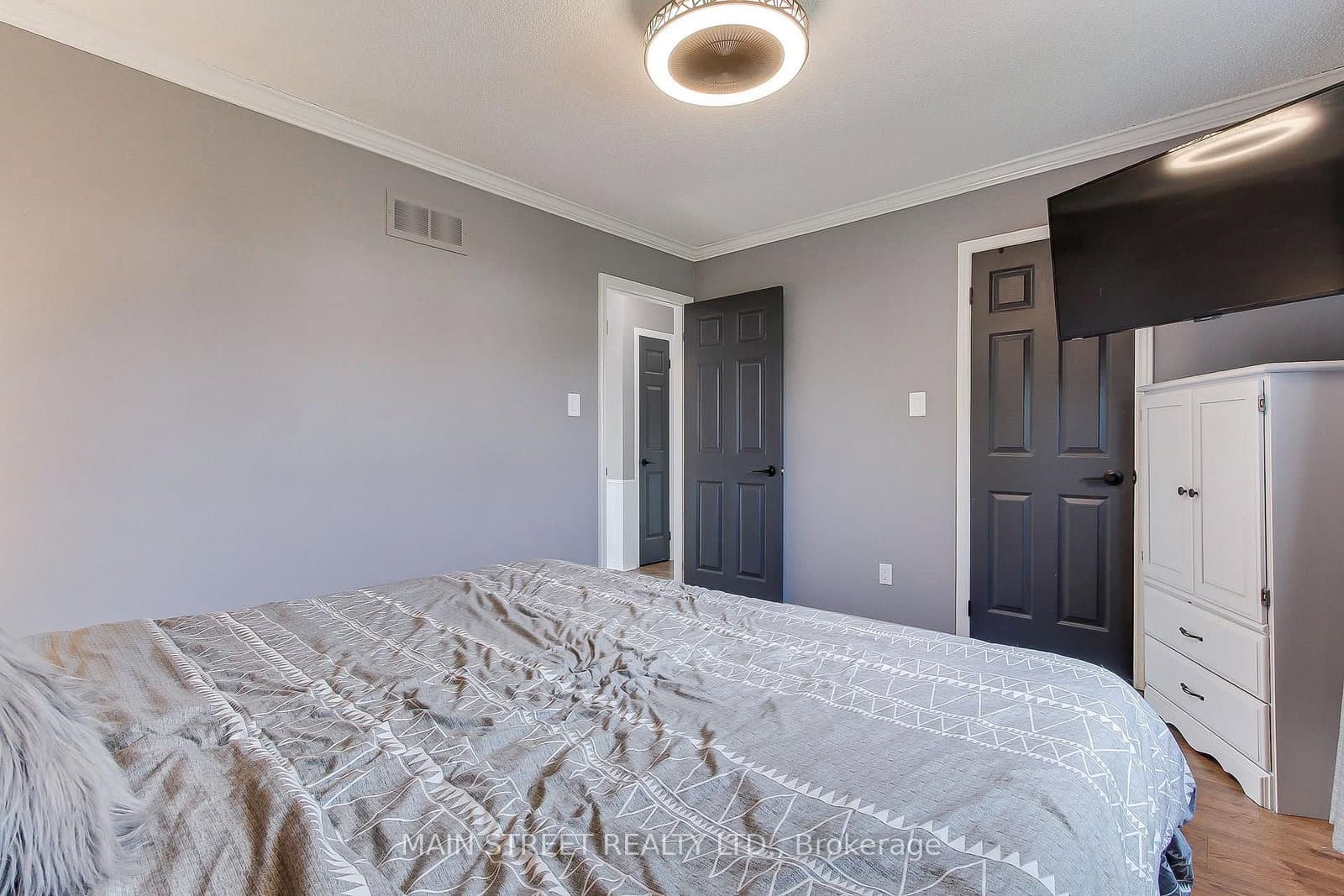 109 Bishop Drive thumbnail 19
