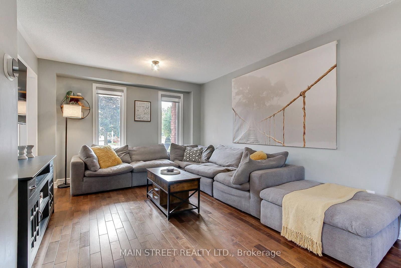 109 Bishop Drive thumbnail 8