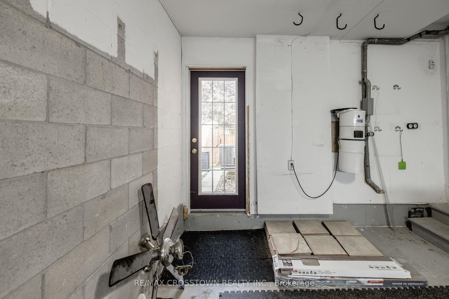 92 Cunningham Drive thumbnail 43