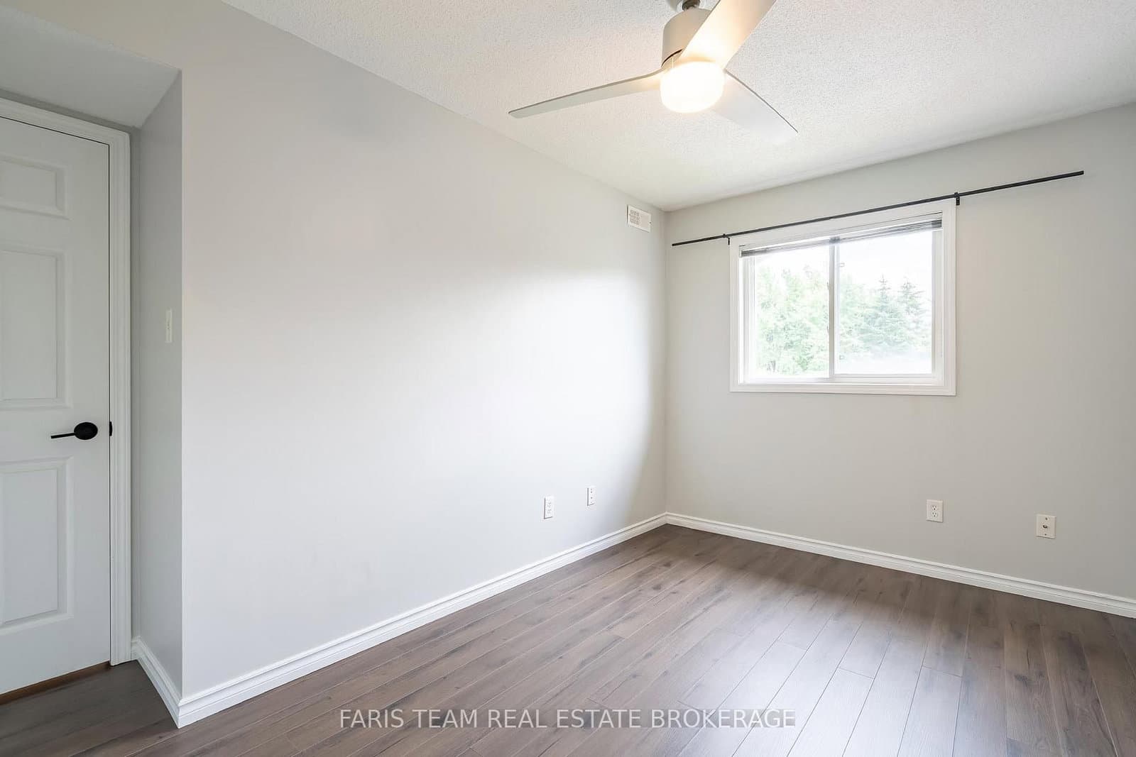 243 Ferndale Drive S, Unit 76 thumbnail 15