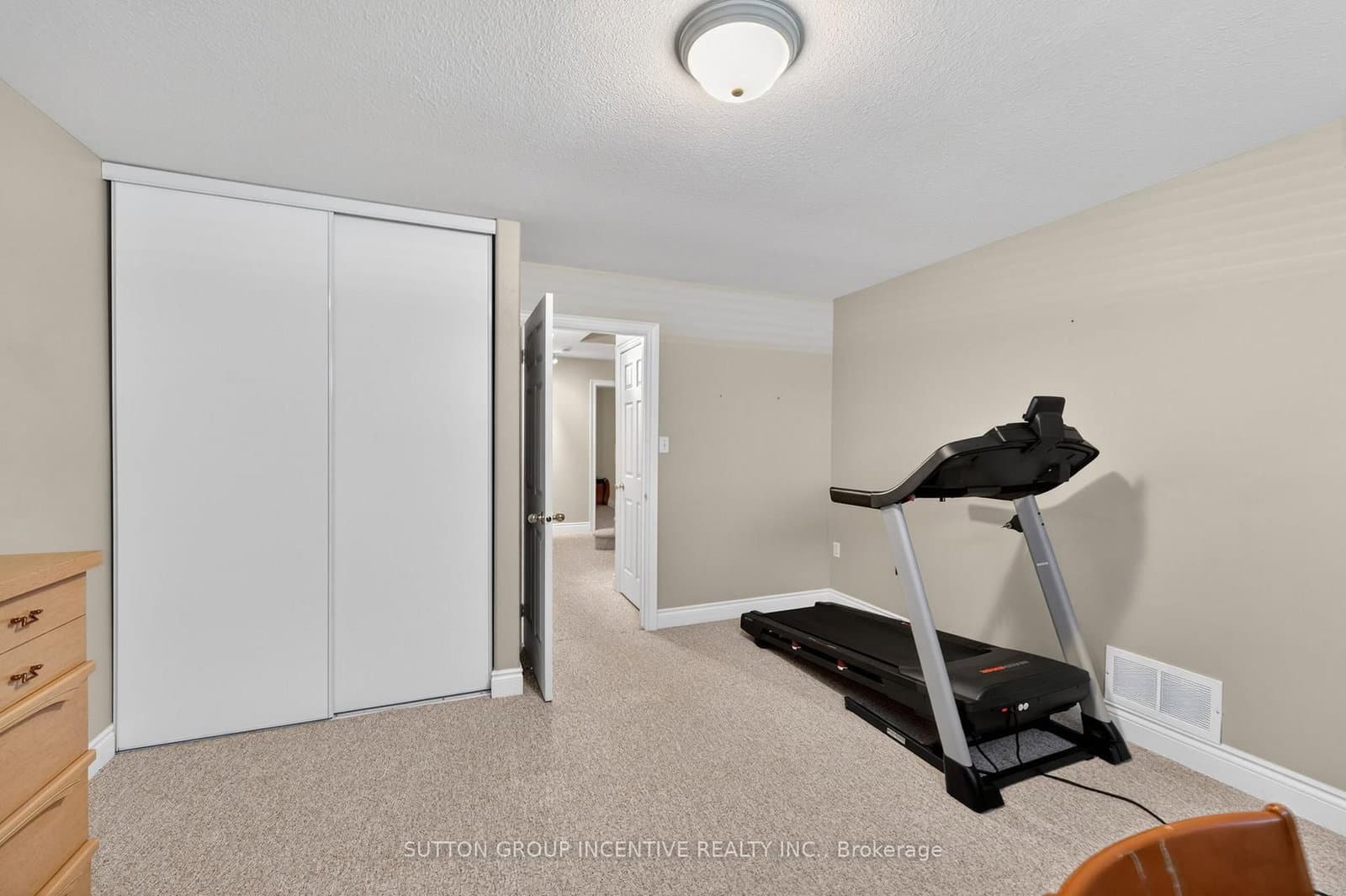 101 Lion's Gate Boulevard thumbnail 32